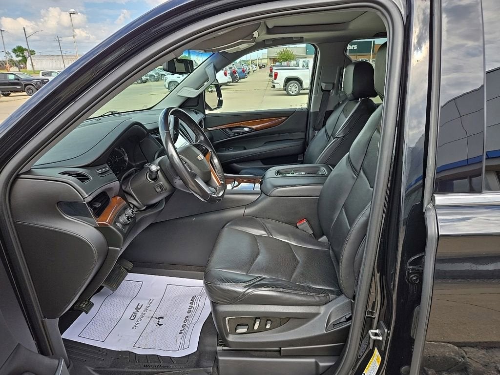 2019 Cadillac Escalade ESV Luxury