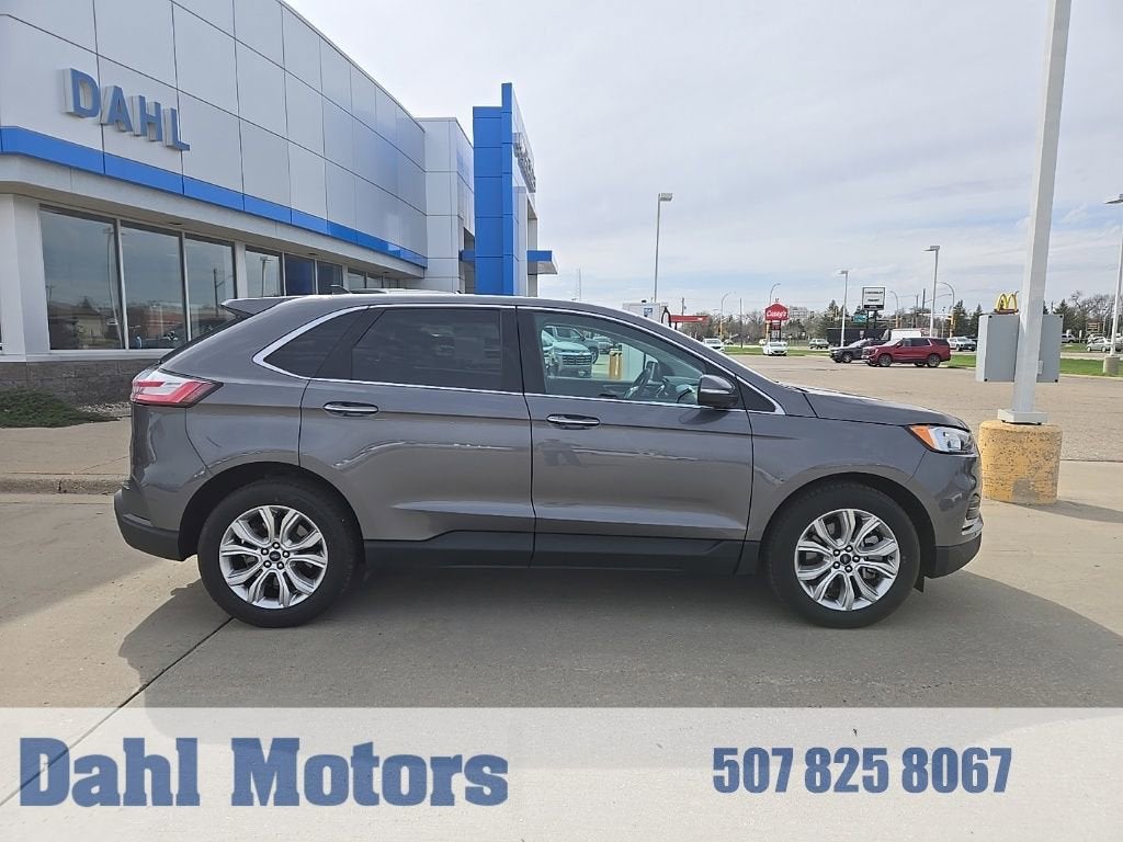 2022 Ford Edge Titanium AWD's photo