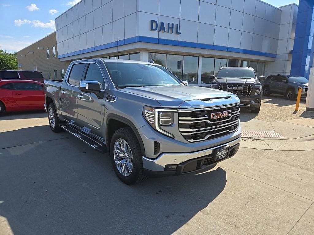 Used 2023 GMC Sierra 1500 SLT with VIN 3GTUUDE86PG149384 for sale in Pipestone, Minnesota