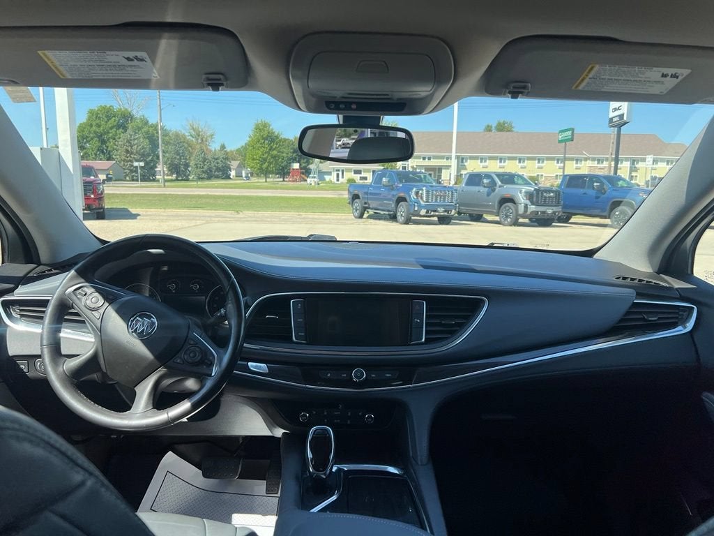 2020 Buick Enclave Essence