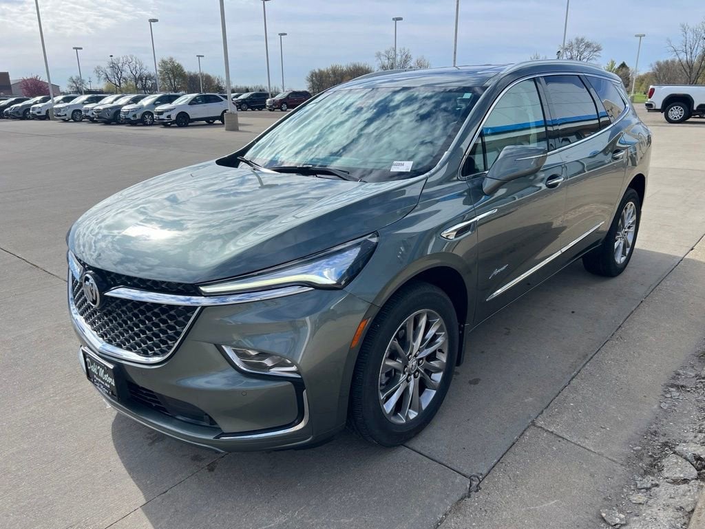 2023 Buick Enclave Avenir