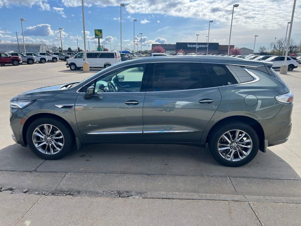 2023 Buick Enclave Avenir