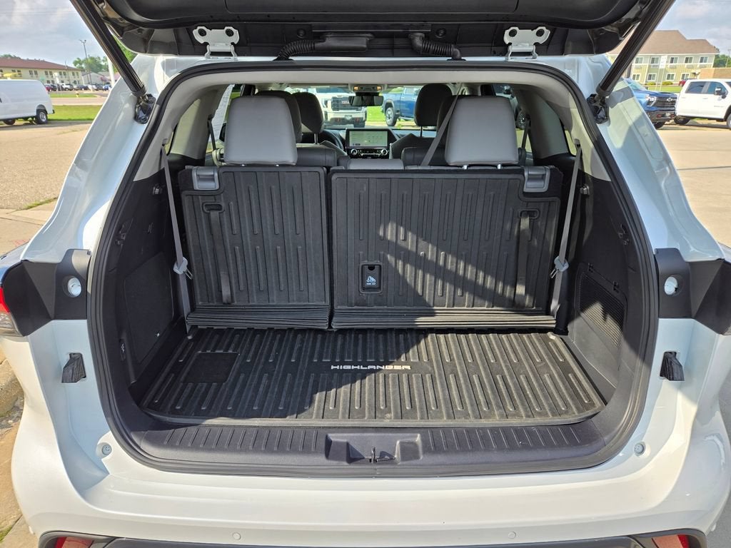 2023 Toyota Highlander Hybrid Limited