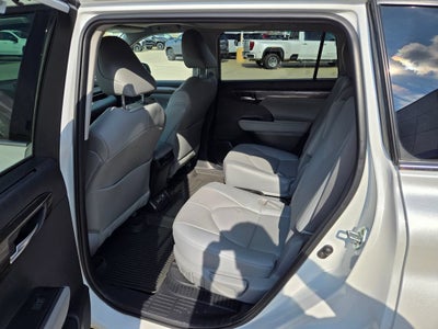 2023 Toyota Highlander Hybrid Limited