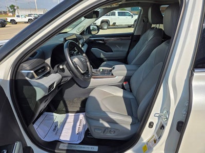 2023 Toyota Highlander Hybrid Limited