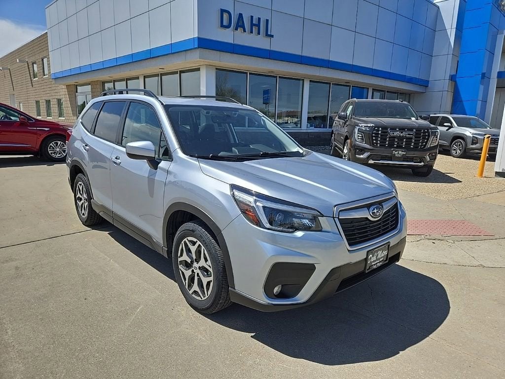 Used 2021 Subaru Forester Premium with VIN JF2SKAFCXMH565973 for sale in Pipestone, Minnesota