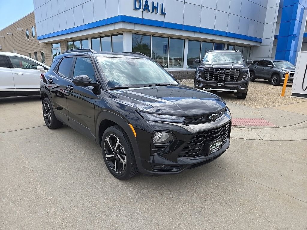 Used 2021 Chevrolet Trailblazer RS with VIN KL79MUSL2MB029310 for sale in Pipestone, Minnesota